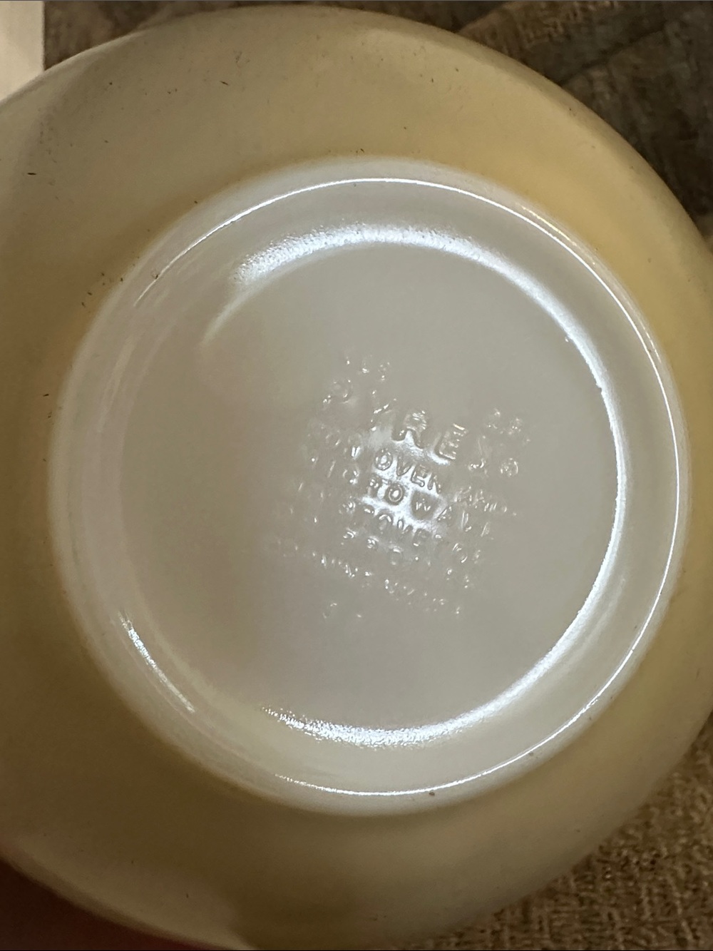 Pyrex "Forest Fancies" mushroom pattern - Picture 4 of 4